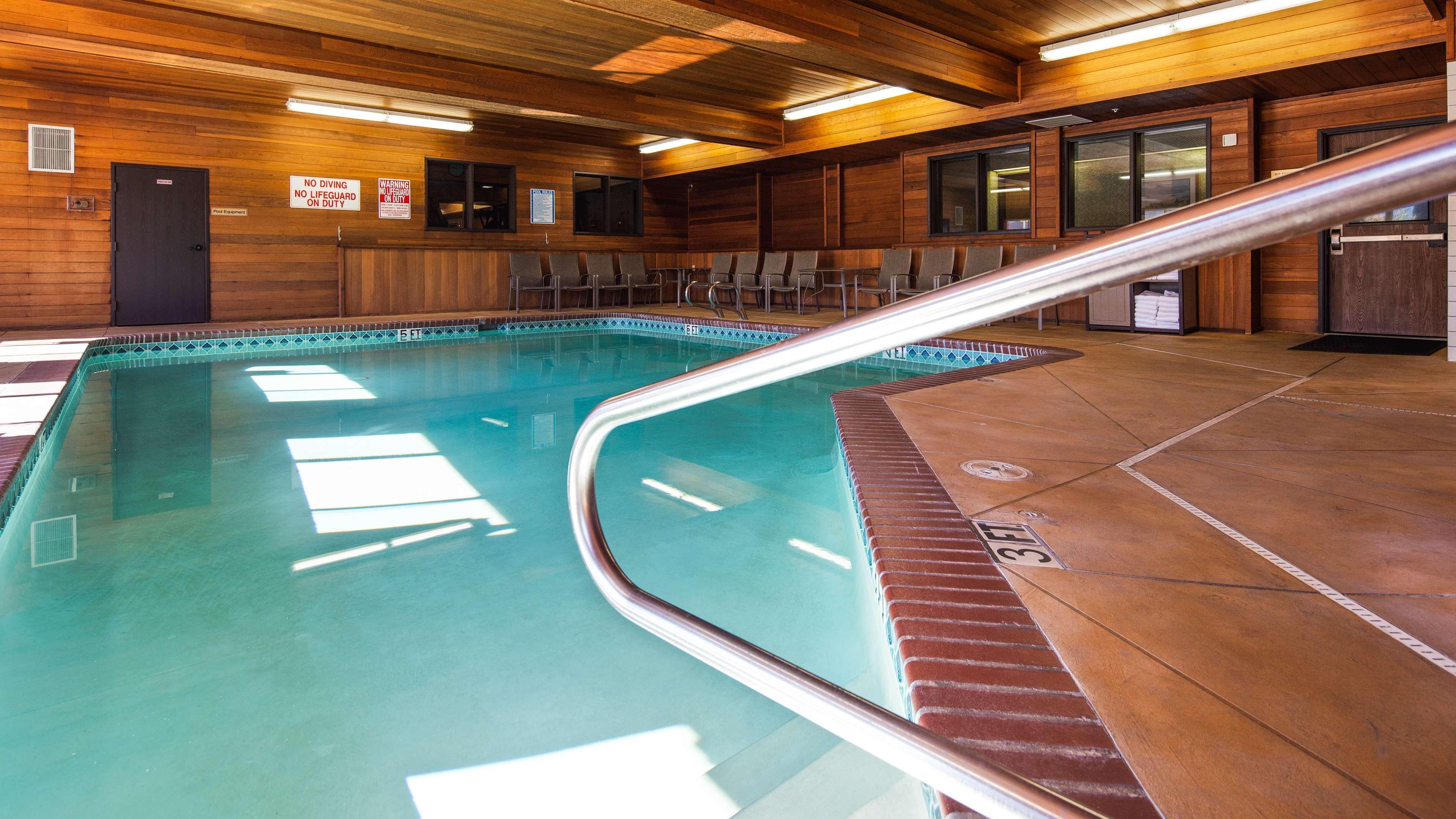 Best Western Cascade Inn & Suites Траутдейл Экстерьер фото