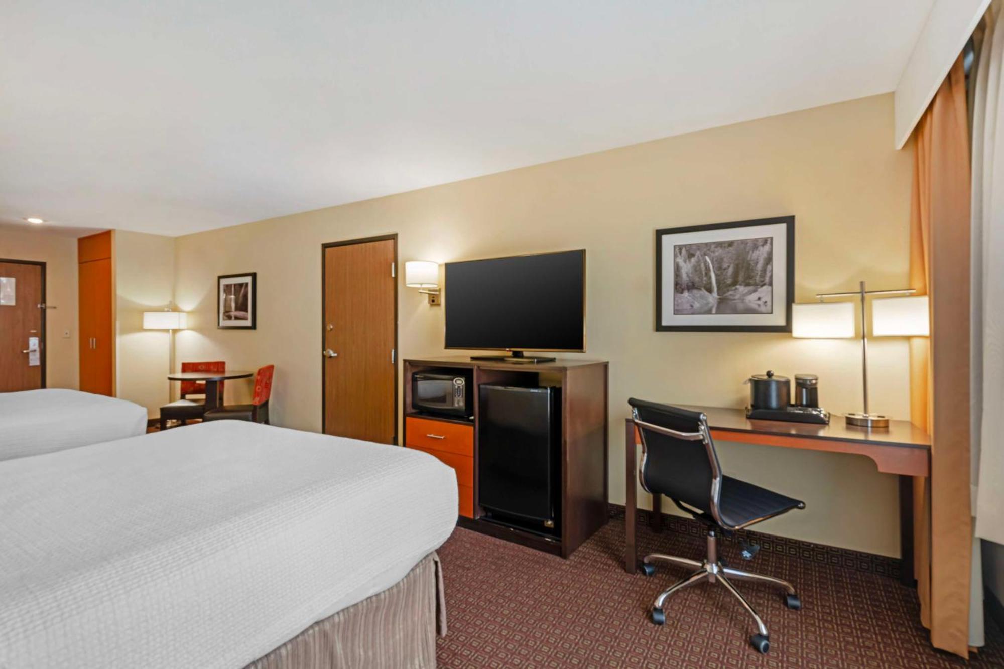 Best Western Cascade Inn & Suites Траутдейл Экстерьер фото