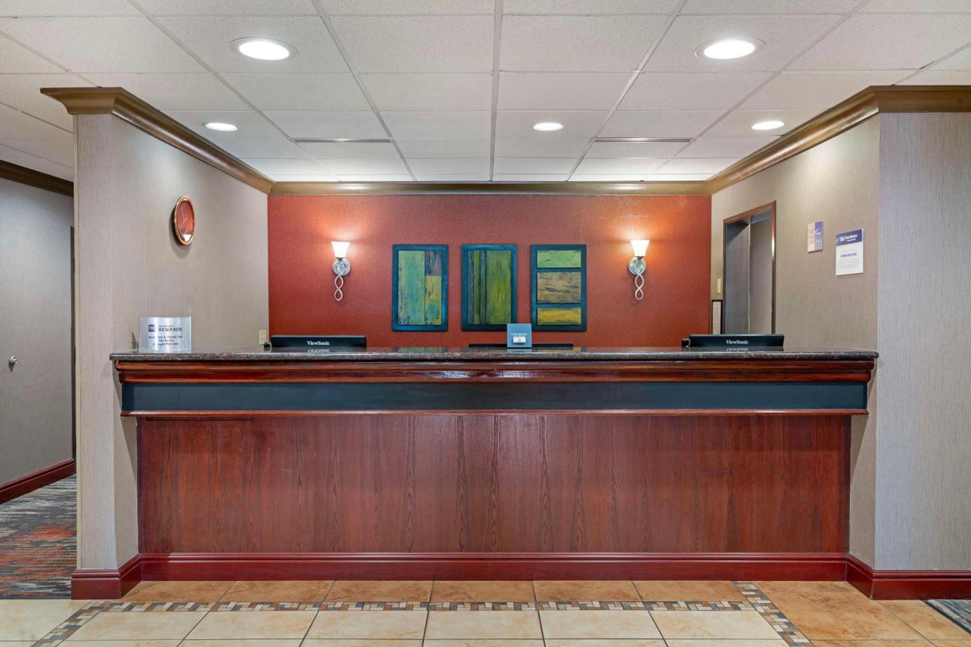 Best Western Cascade Inn & Suites Траутдейл Экстерьер фото