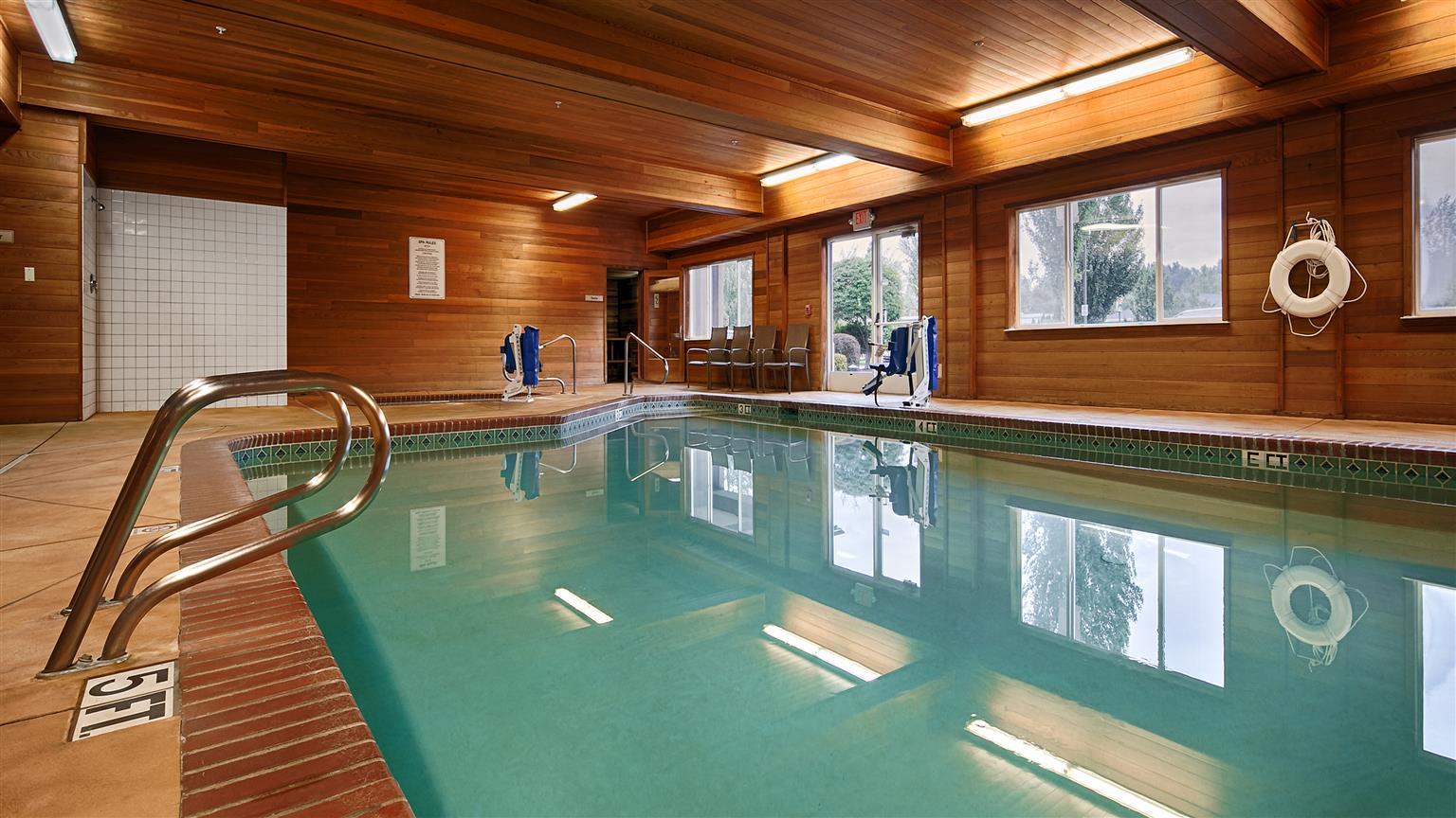 Best Western Cascade Inn & Suites Траутдейл Экстерьер фото