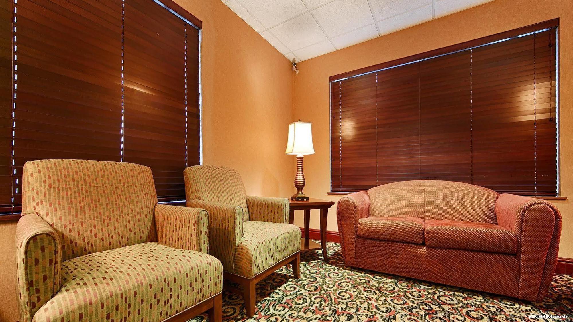Best Western Cascade Inn & Suites Траутдейл Экстерьер фото