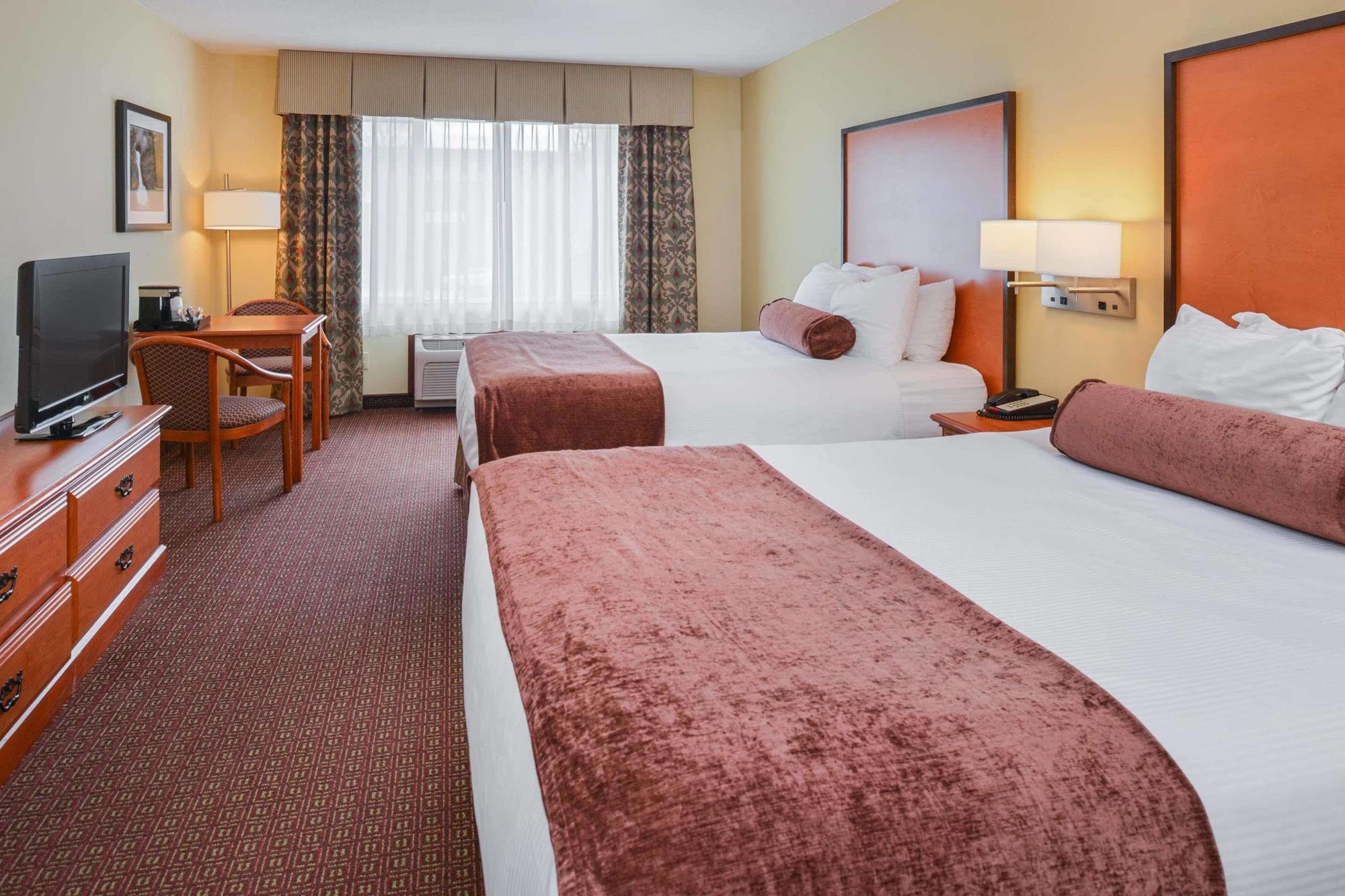 Best Western Cascade Inn & Suites Траутдейл Экстерьер фото